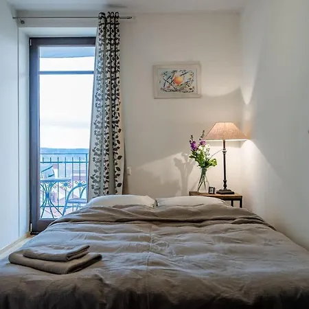 Daire Domillion 2bdr Old Town W Views Parking A127 *