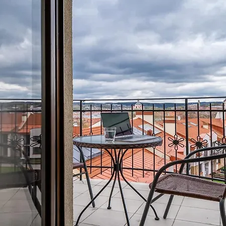 Domillion 2bdr Old Town W Views Parking A127 *